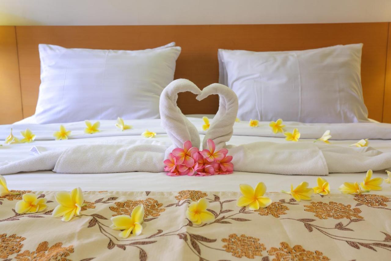 Country Heritage Hotel スラバヤ エクステリア 写真