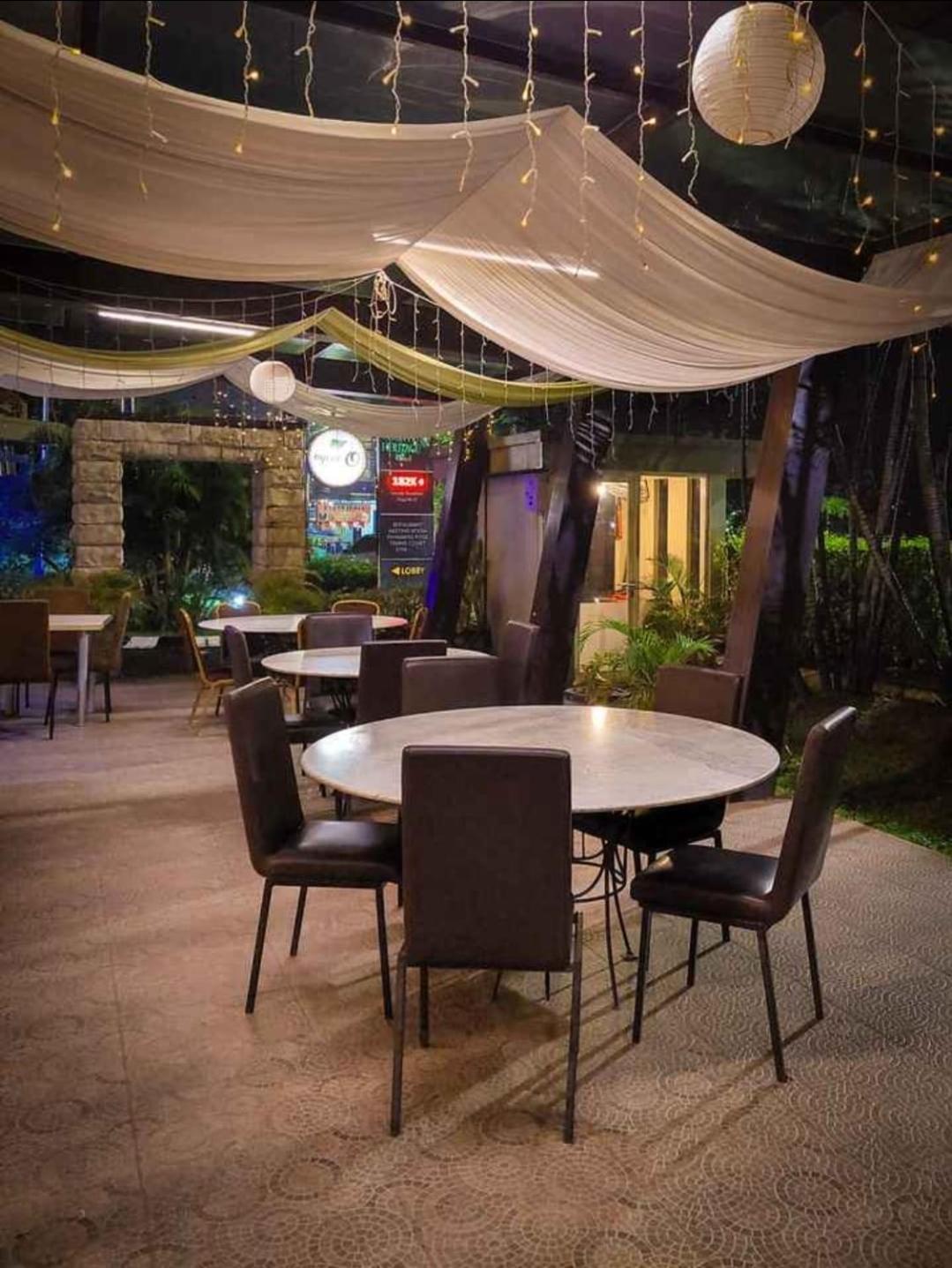 Country Heritage Hotel スラバヤ エクステリア 写真